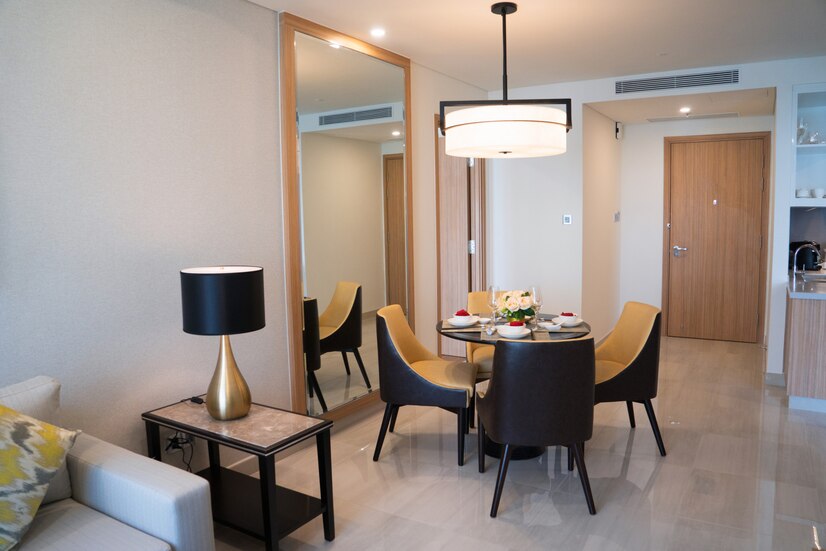 dining-area-comfortable-studio-flat-hotel-room_1262-12324